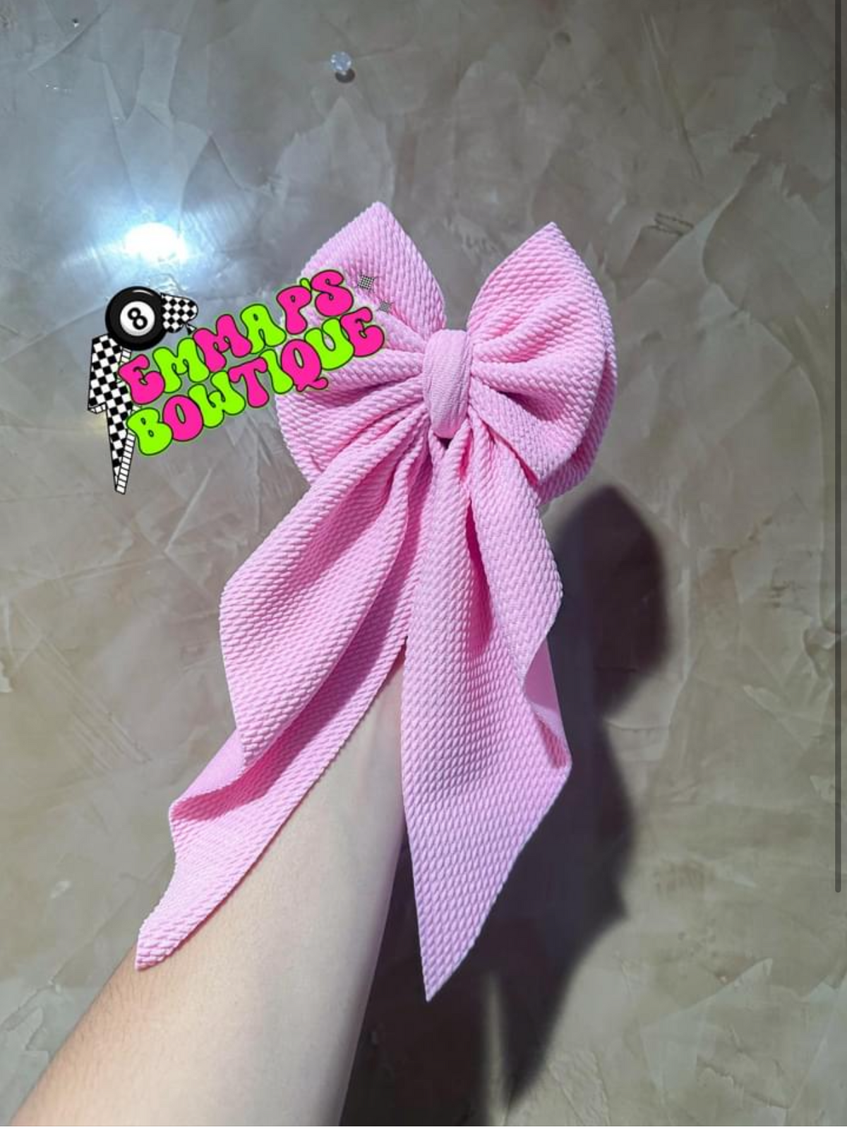 PIGGIES & SINGLE BOWS STYLE GUIDE
