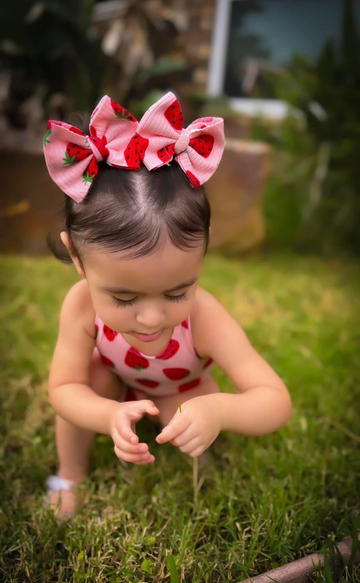 PIGGIES & SINGLE BOWS STYLE GUIDE