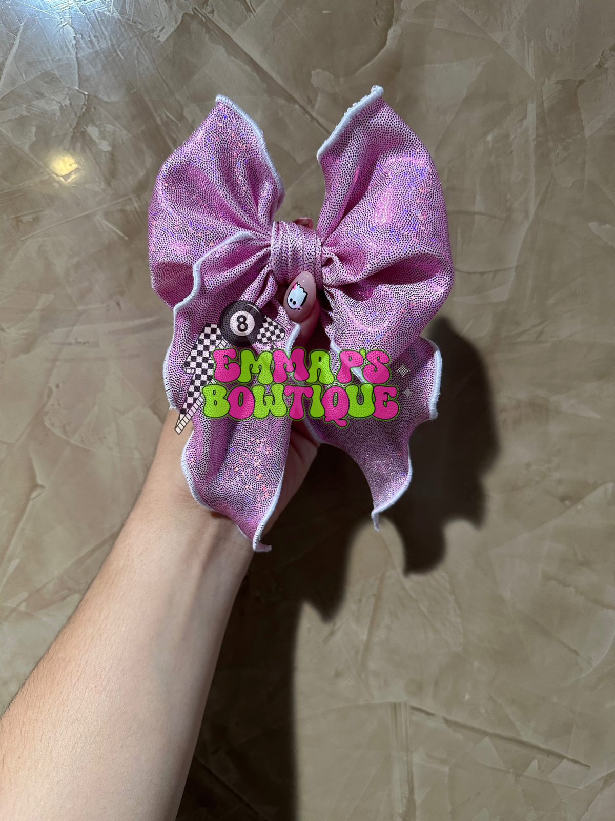 PIGGIES & SINGLE BOWS STYLE GUIDE