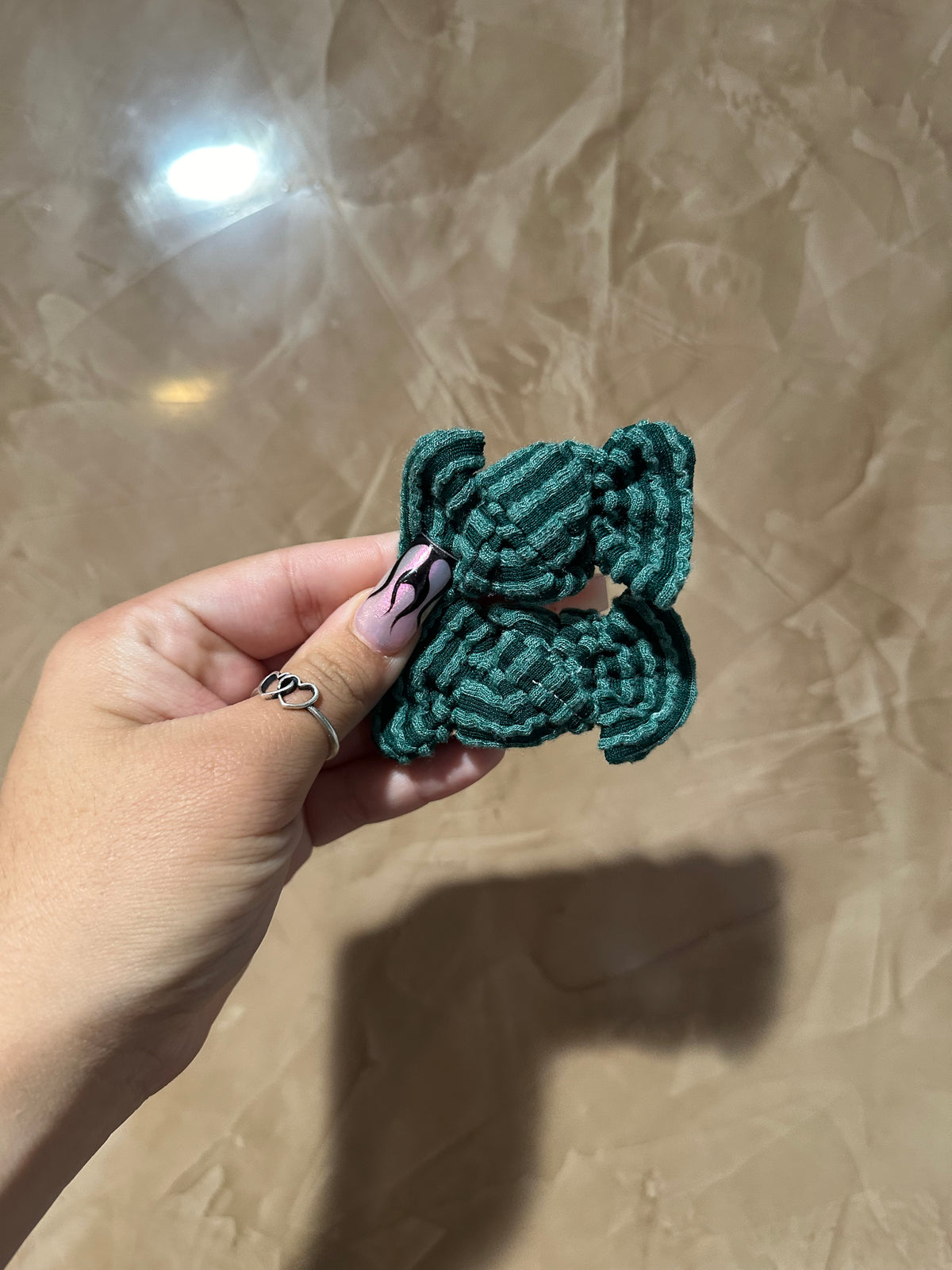PIGGIES & SINGLE BOWS STYLE GUIDE