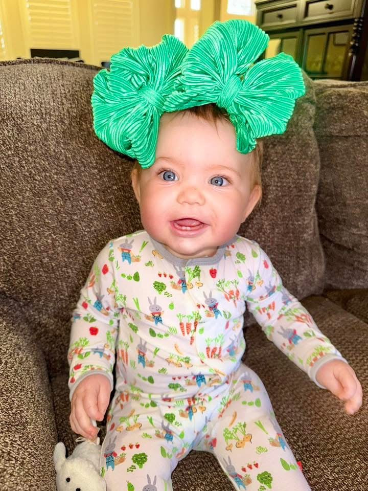 PIGGIES & SINGLE BOWS STYLE GUIDE