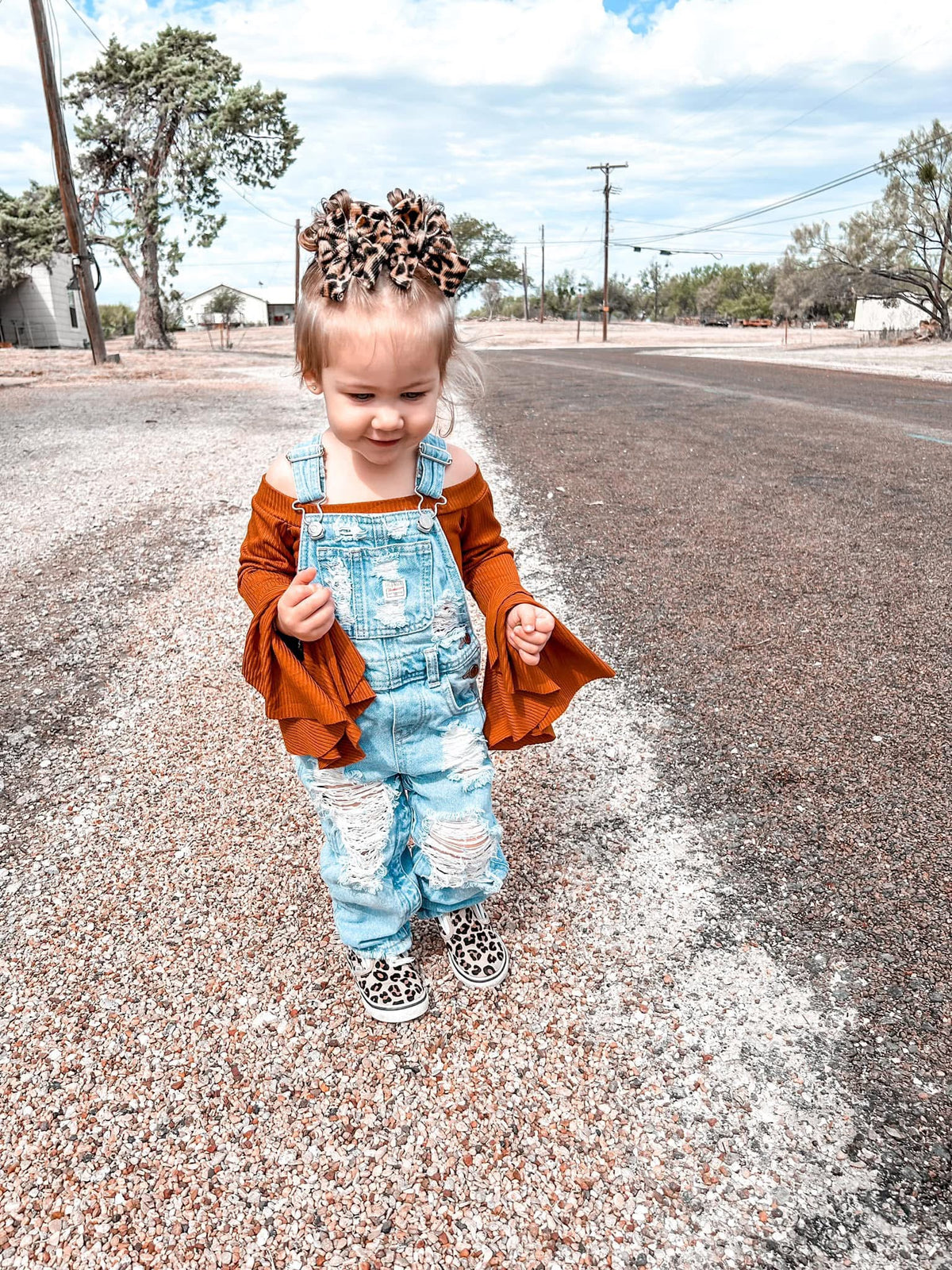 PIGGIES & SINGLE BOWS STYLE GUIDE
