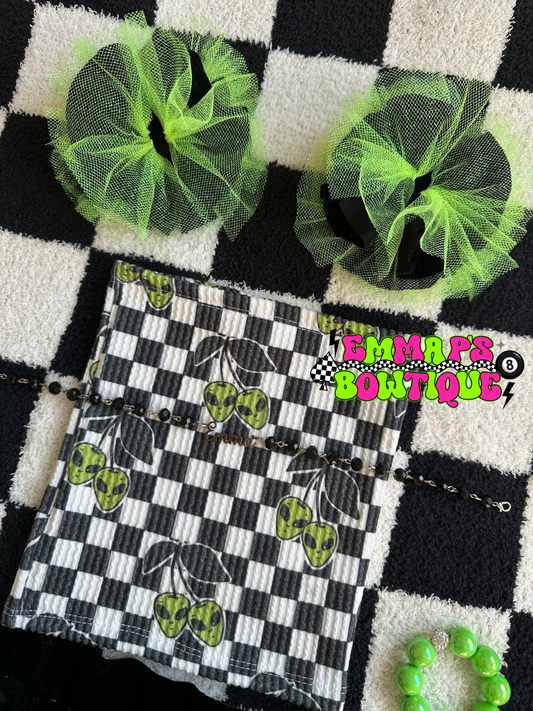 Green/Black Shredded Piggies/Headwrap
