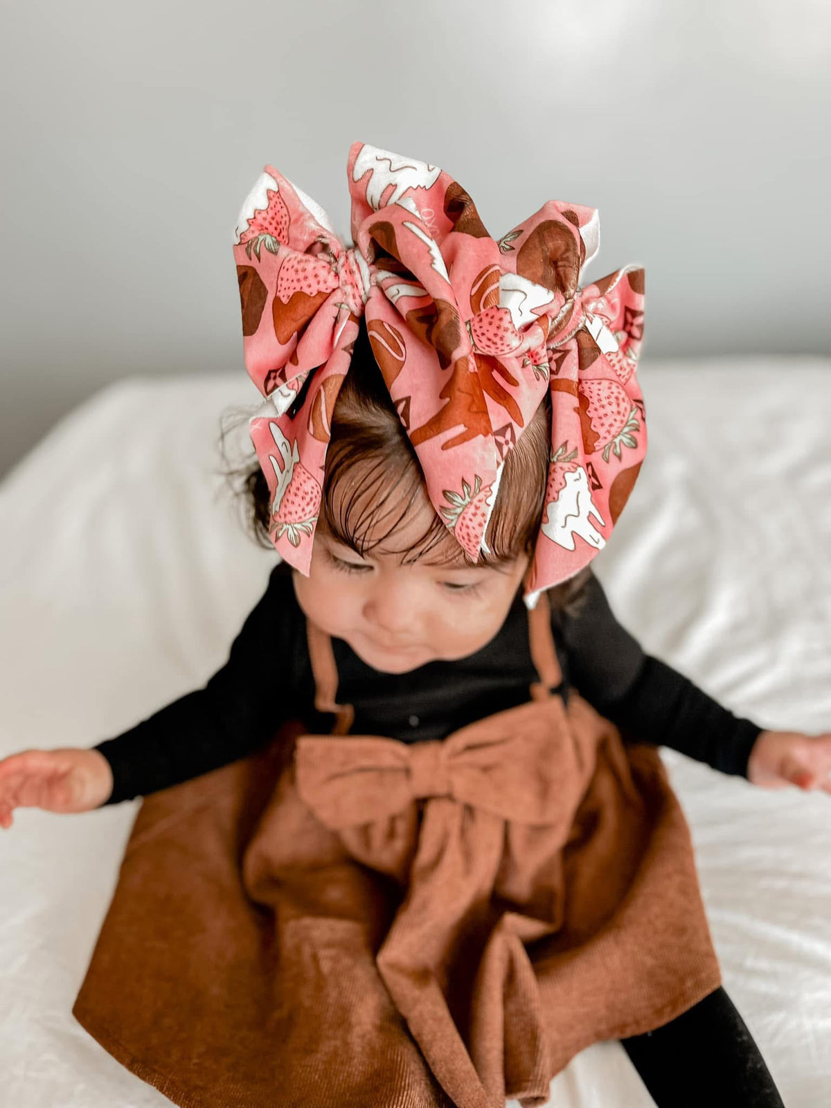 PIGGIES & SINGLE BOWS STYLE GUIDE